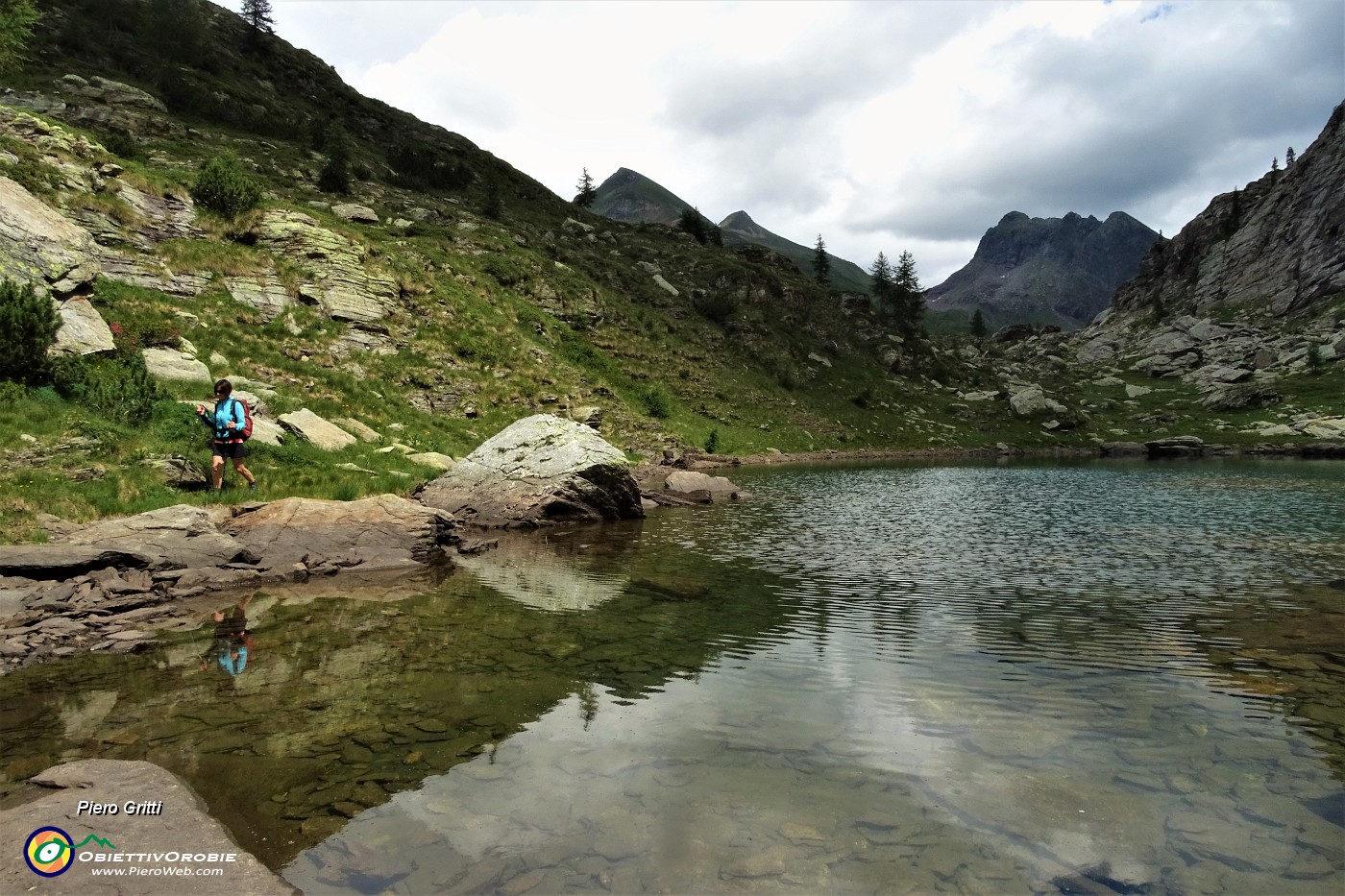 76 Laghetto della paura con vista verso il Monte Corte.JPG